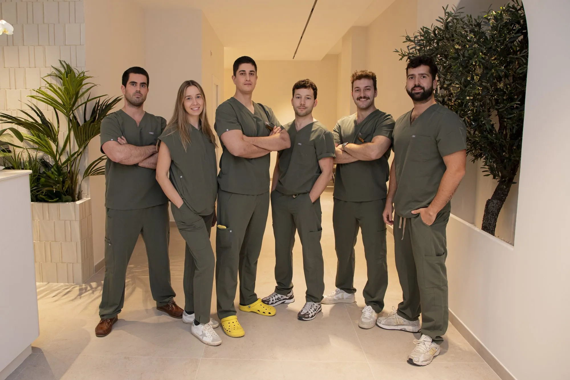 Los dermatólogos de HEIRA en la clínica de Valencia.